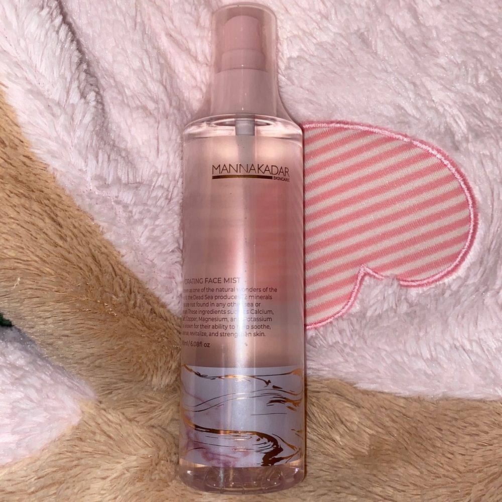 MANNA KADAR Hydration Happy Face Mist